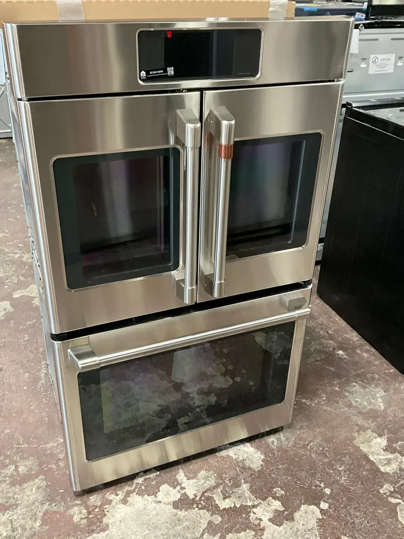 Café Professional Series 30-Inch Smart Double Wall Oven – Convection French-Door Design 4