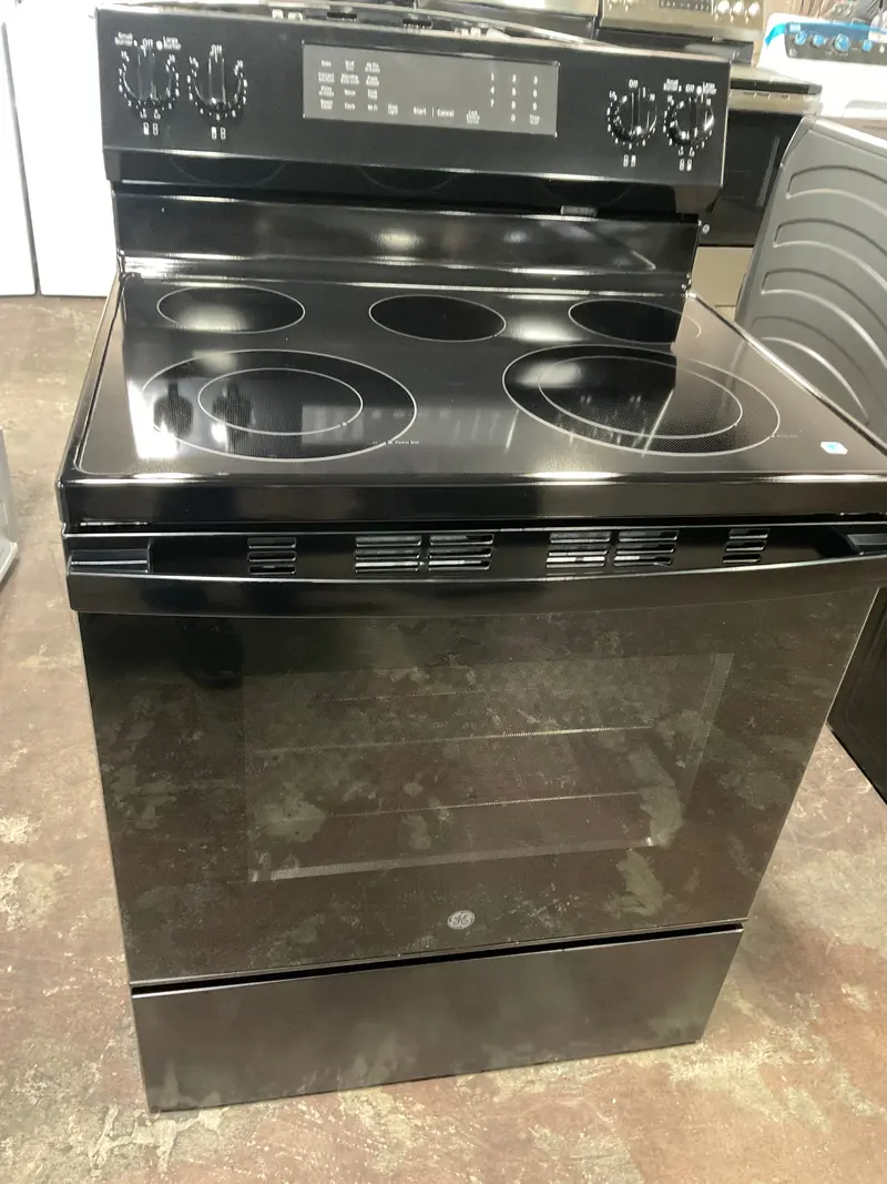 Ge Energy Star 30" Electric Convection Range With Air Fry (No Preheat) & Easywash Tray 4