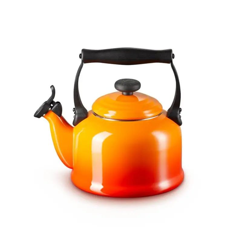 Le Creuset Traditional Volcanic-Colored Kettle – 2.1L Enameled Finish 1