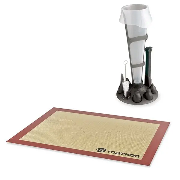 Professional Piping Bag And Non-Slip Baking Mat Combo 1