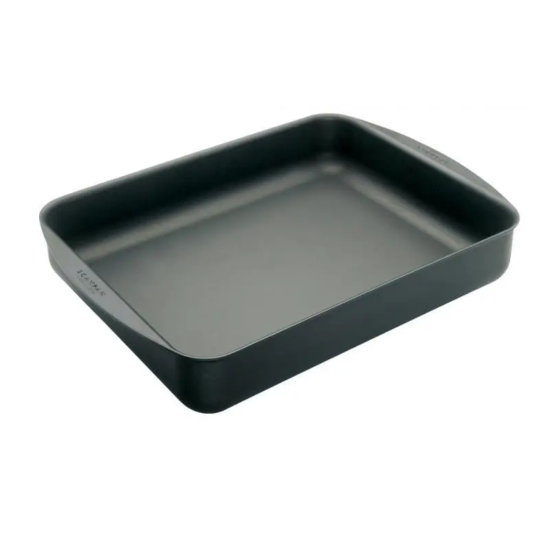 Scanpan Classic Roasting Pan – Heavy-Gauge Nonstick Oven-To-Table Dish 1