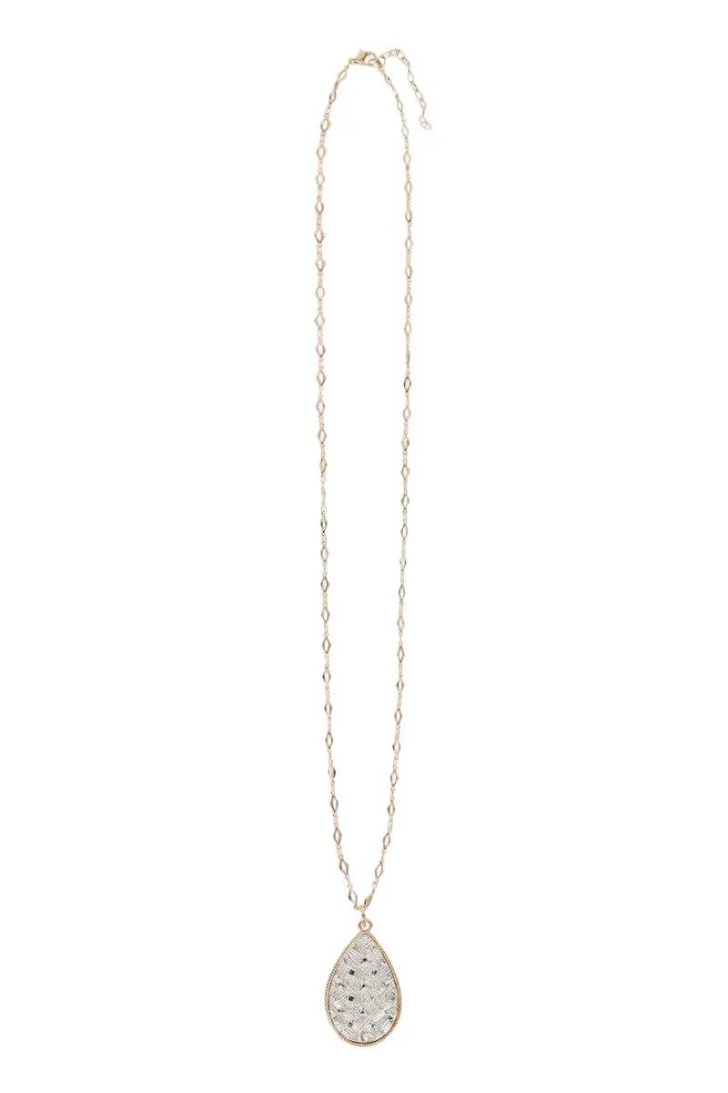 Tala Pendant Necklace – Sleek Modern Statement Piece 1