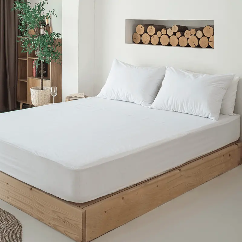 Terry-Top Waterproof Mattress Pad – Breathable & Machine Washable 1