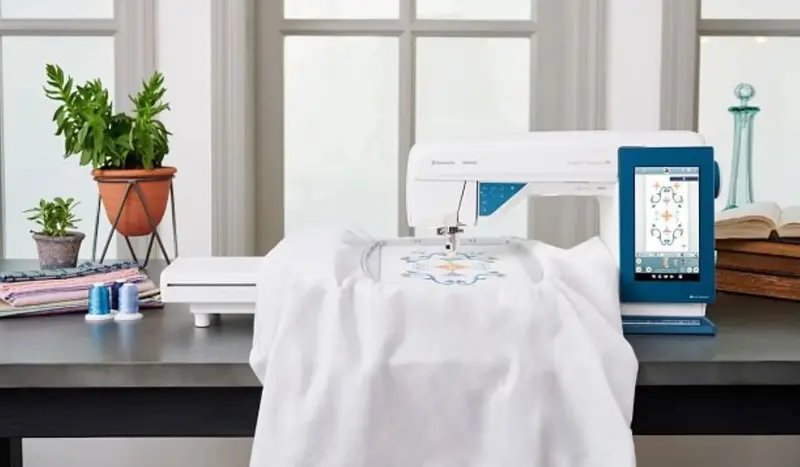Viking Designer Sapphire 85 All-In-One Sewing And Embroidery Machine 1